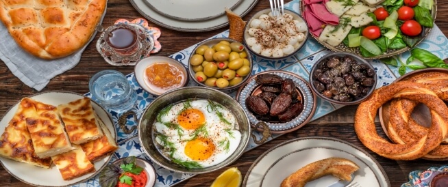 سحور غير تقليدي ومشبع وصحى
