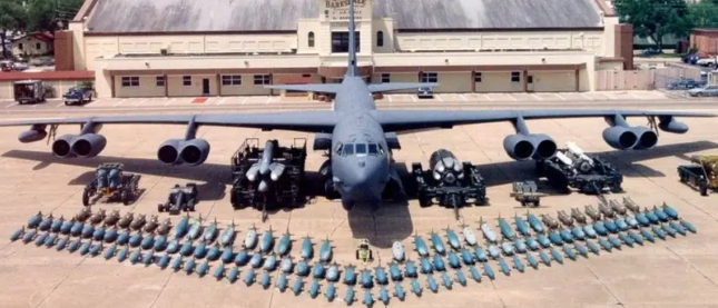 قاذفات استراتيجية طراز B-52، فيتو