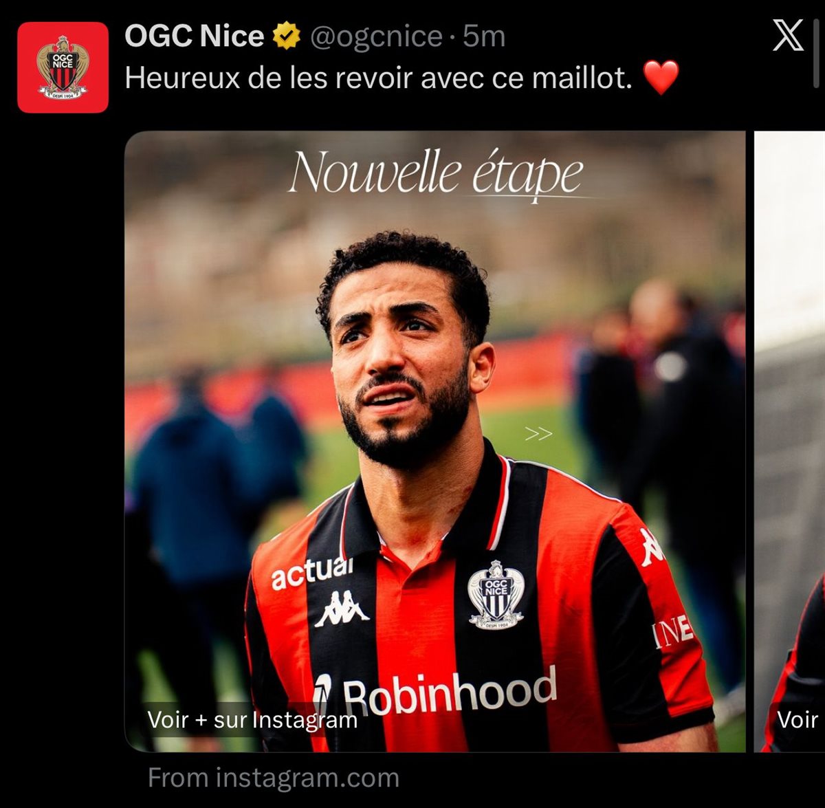 نيس يحتفل بعودة محمد عبد المنعم للمشاركة بعد غياب أكثر من 300 يوم