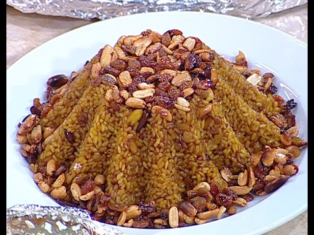 طريقة عمل الأرز البسمتي بالخلطة والمكسرات&nbsp;