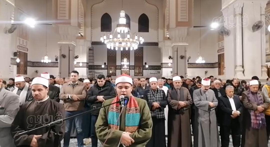 صلاة التراويح بمسجد الفتح بمدينة الزقازيق،فيتو