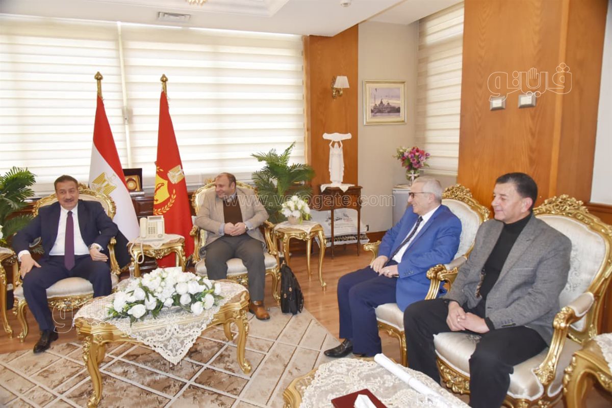 محافظ بورسعيد يلتقي العضو المنتدب لشركه مطاحن شرق الدلتا