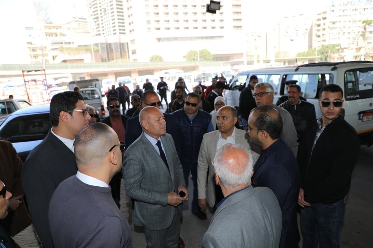 تفقد &nbsp;إبراهيم صابر محافظ القاهرة عددًا من مواقف النقل الجماعى بالقاهرة