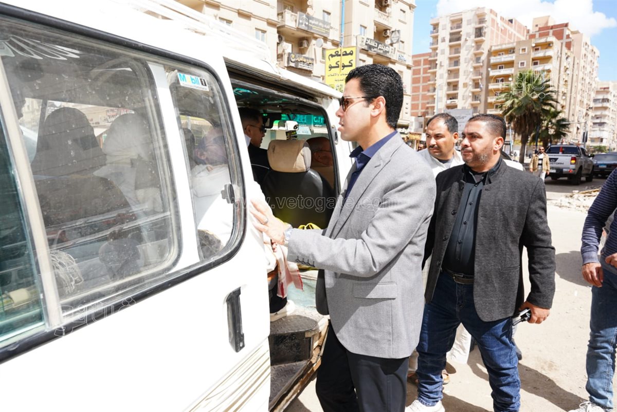 نائب محافظ مطروح يتابع تطبيق تعريفة الأجرة الجديدة بالمواقف