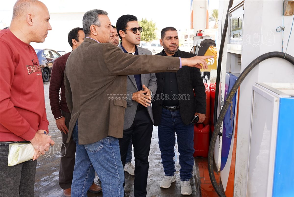 نائب محافظ مطروح يتابع تطبيق تعريفة الأجرة الجديدة بالمواقف