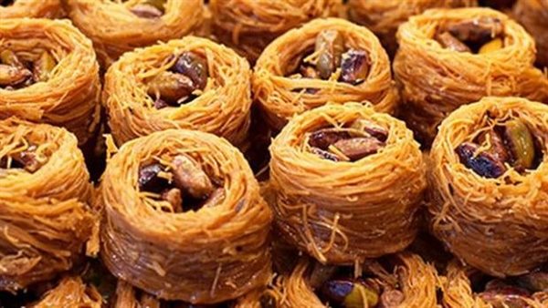 طريقة عمل وردات الكنافة باللوتس