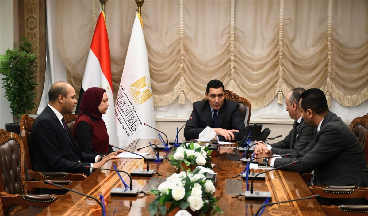 وزير الرياضة يستقبل لاعبة الشطرنج شروق وفا لدعم مسيرتها وتذليل العقبات&nbsp;