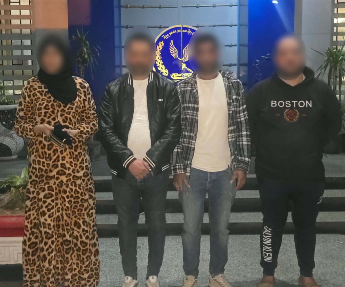 الداخلية تكشف تفاصيل مشاجرة صانعة محتوى علياء قمرون مع 3 أشخاص في الإسكندرية.. والشرطة تضبط طرفي الواقعة
