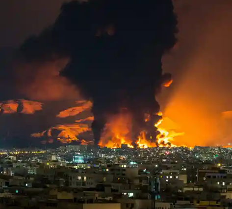 الحرب الإيرانية تتوسع، فيتو