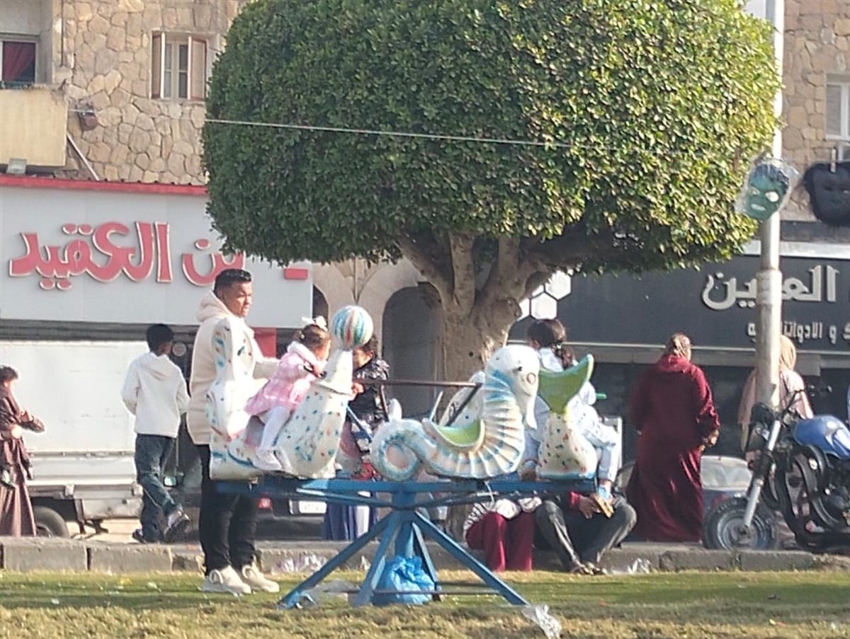 إقبال الأطفال على الألعاب، فيتو