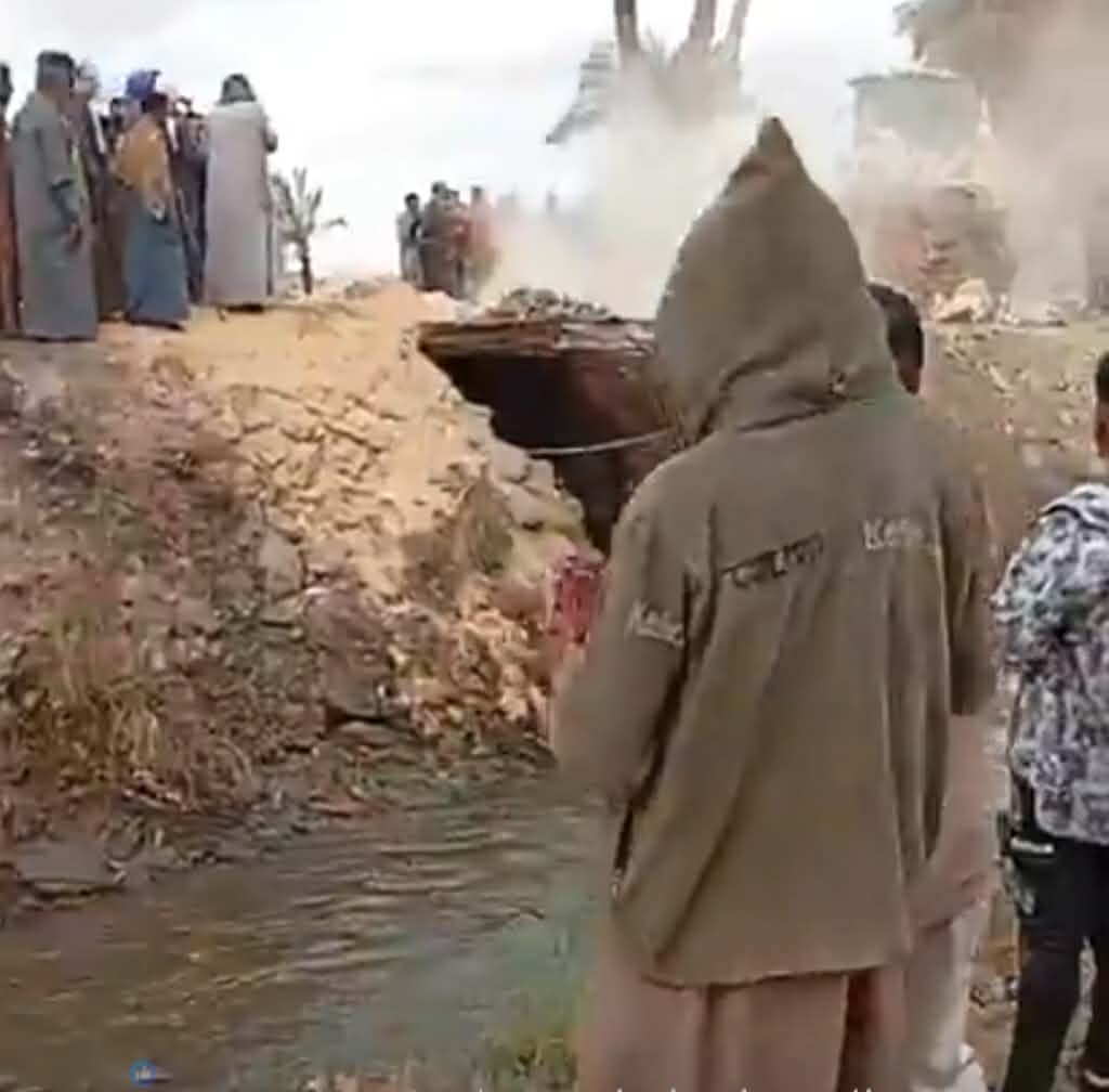 تسرب ترعة في المنيا يغمر بعض الأراضي الزراعية.. والوحدة المحلية تتدخل، فيتو&nbsp;