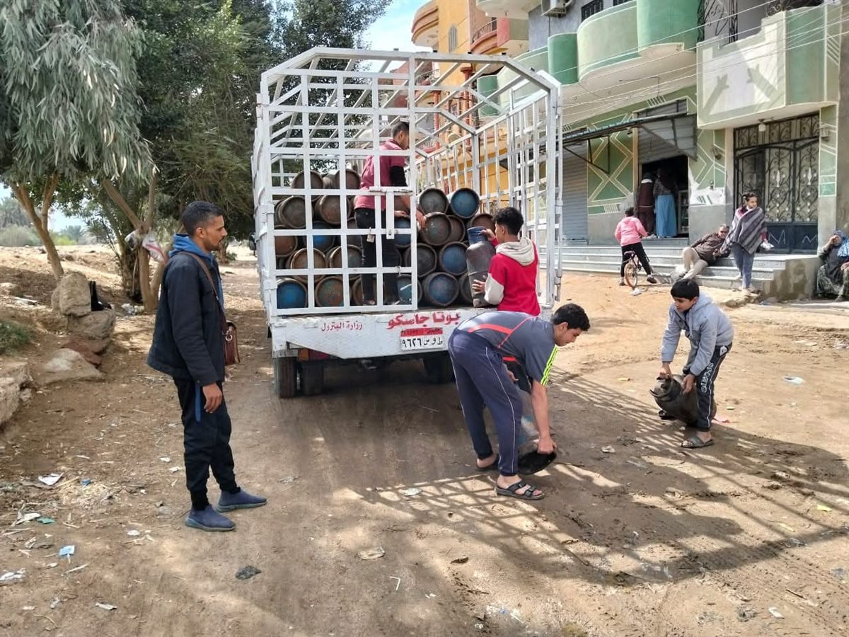 الدفع بسيارة محملة باسطوانات البوتاجاز لإحدى قرى الإسماعيلية،فيتو