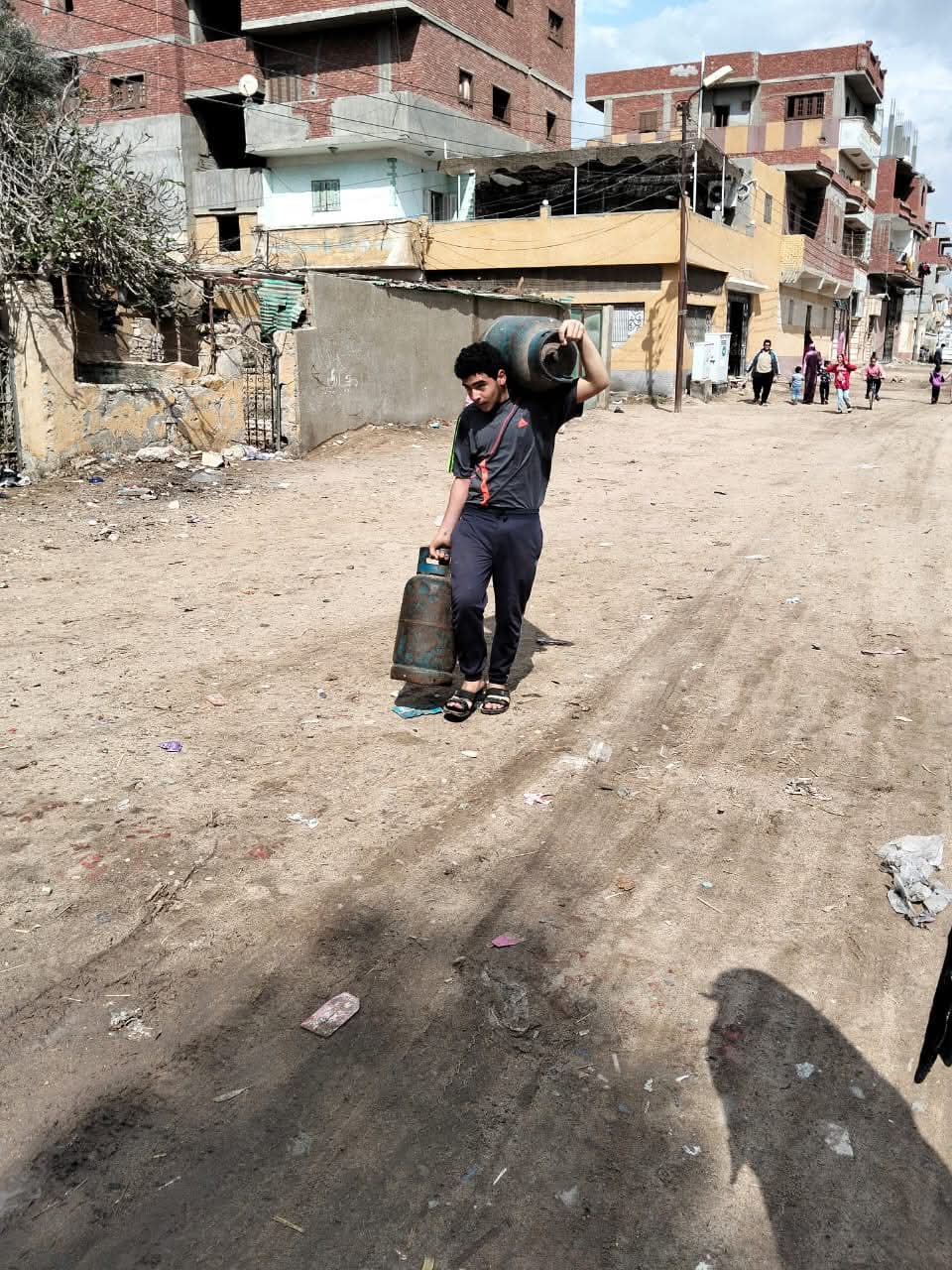الدفع بسيارة محملة باسطوانات البوتاجاز لإحدى قرى الإسماعيلية،فيتو