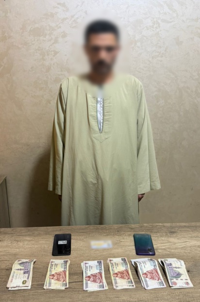 ضبط عنصر إجرامي للنصب والاحتيال على المواطنين بزعم توفير مواد بناء بأسعار مخفضة