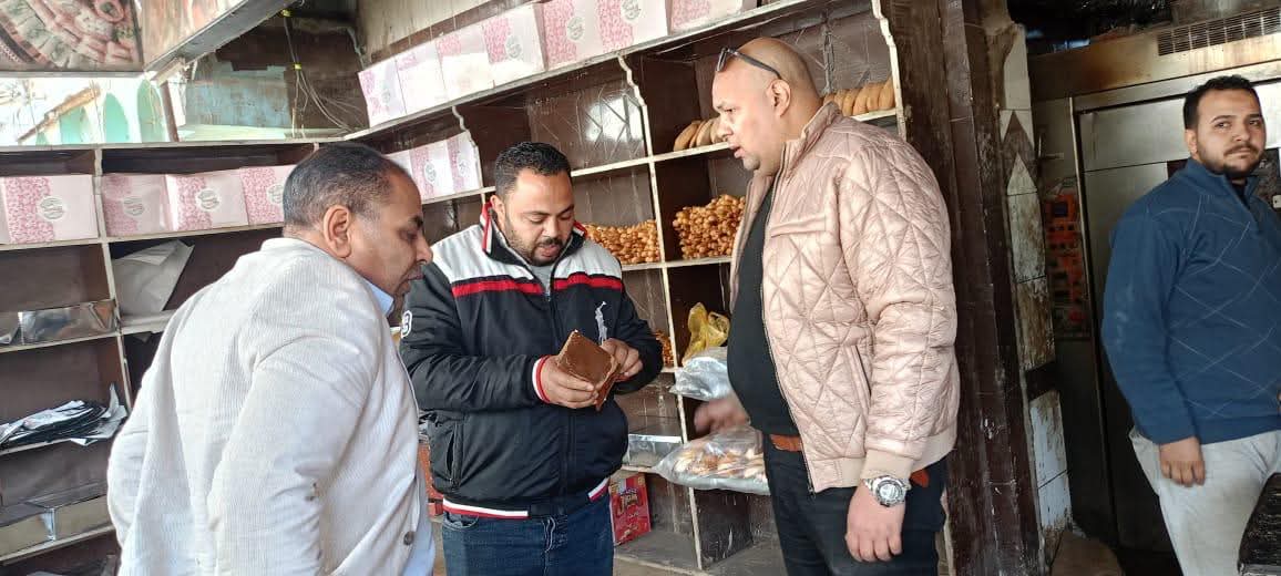 تموين المنيا 108 مخالفات بالمخابز والأسواق وضبط سلع فاسدة وتلاعب بالوقود