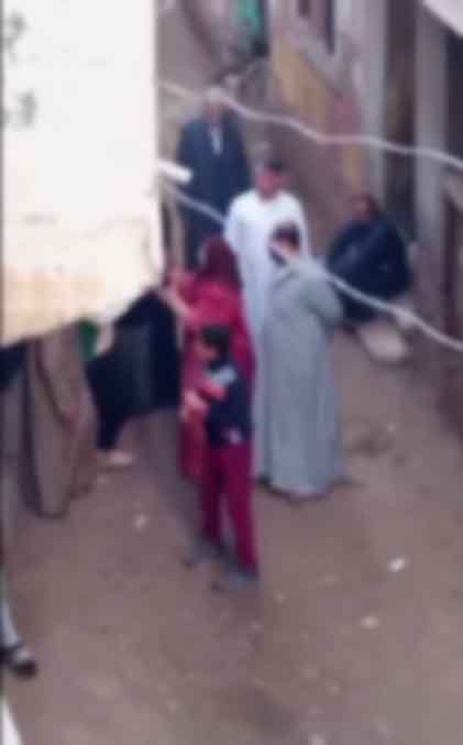 خلافات الجيرة ولهو الأطفال تشعل أزمة بالشرقية.. ضبط طرفي واقعة السب المتبادل
