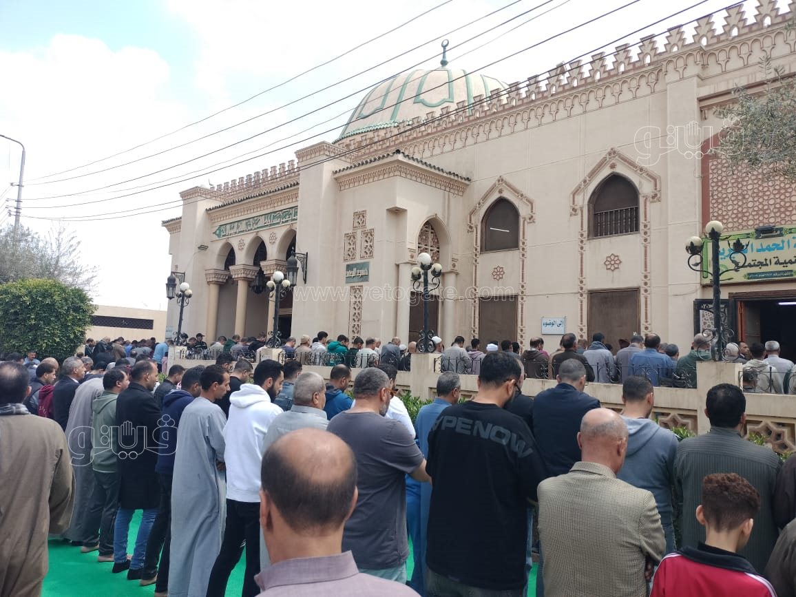 صلاة الجنازة على والدة وزير الصناعة،فيتو