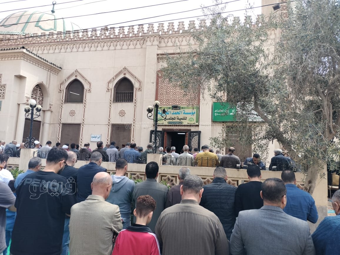 جنازة والدة وزير الصناعة،فيتو