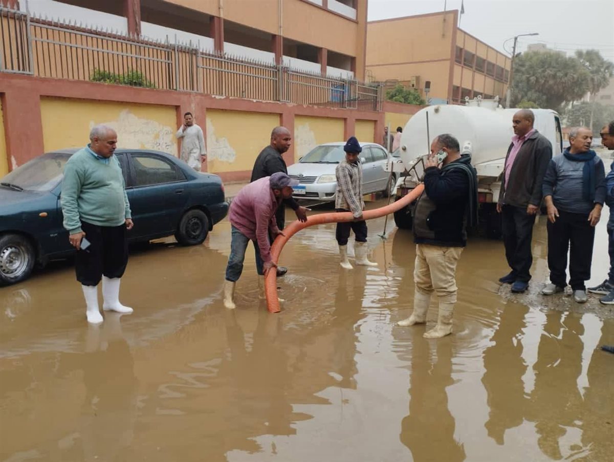 جهود مكثفة بالمنيا لمواجهة تداعيات الأمطار والتقلبات الجوية المستمرة، فيتو&nbsp;