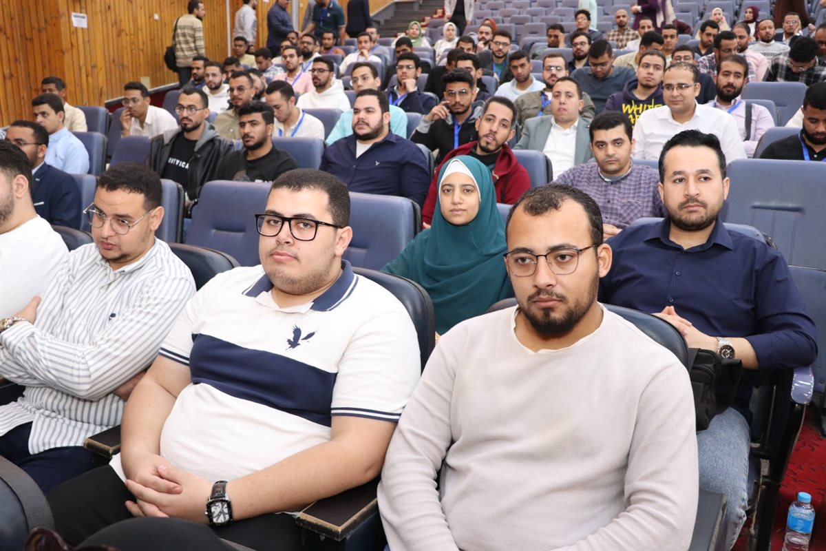 &nbsp;فعاليات المؤتمر السابع عشر لقسم الباطنة العامة بطب سوهاج