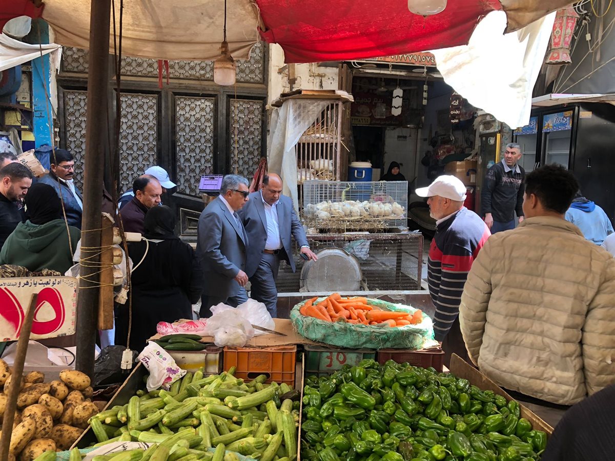 محافظ الدقهلية يتفقد سوق 