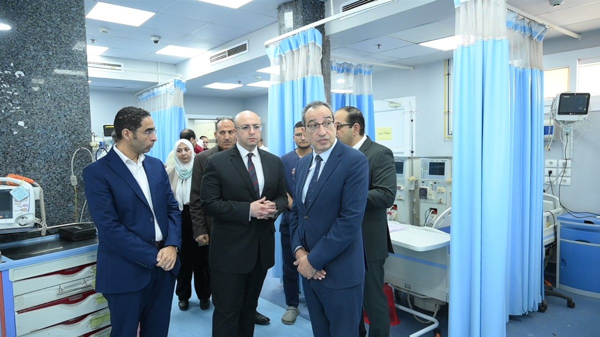 محافظ الفيوم ورئيس الجامعة يتفقدان المستشفيات