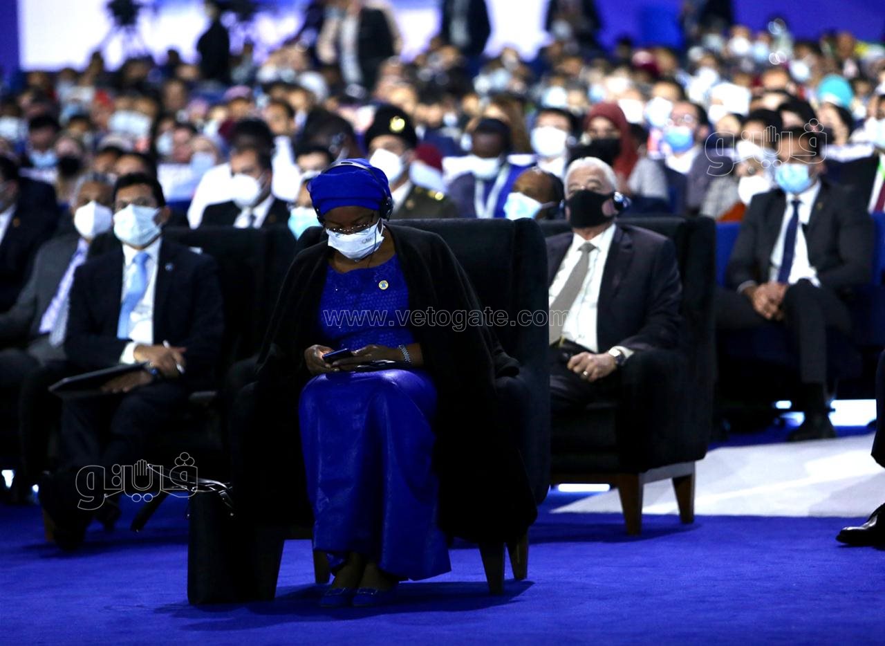 رسائل وزيرة التخطيط من جلسة تجارب تنموية في مواجهة الفقر بمنتدى شباب العالم (12)