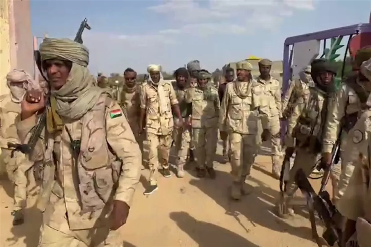 لقطة من فيديو نشرته قوات الدعم السريع احتفالًا بدخولها إلى مدينة زالنجي