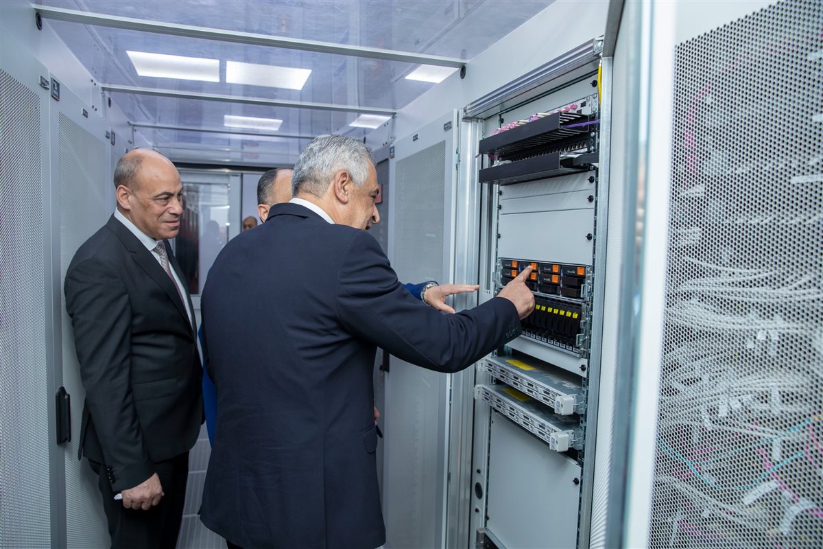 جولة وزير الإنتاج الحربي داخل شركة تويا تكنولوجي المتخصصة فى مجال نظم المعلومات