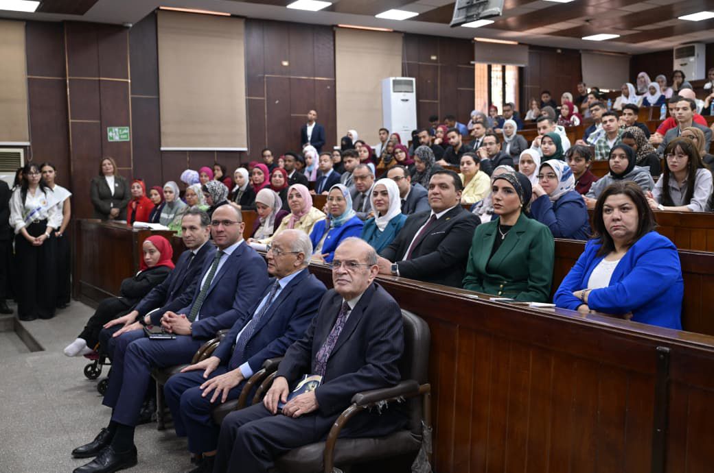 رئيس جامعة القاهرة يفتتح أسبوع نماذج محاكاة المنظمات الدولية
