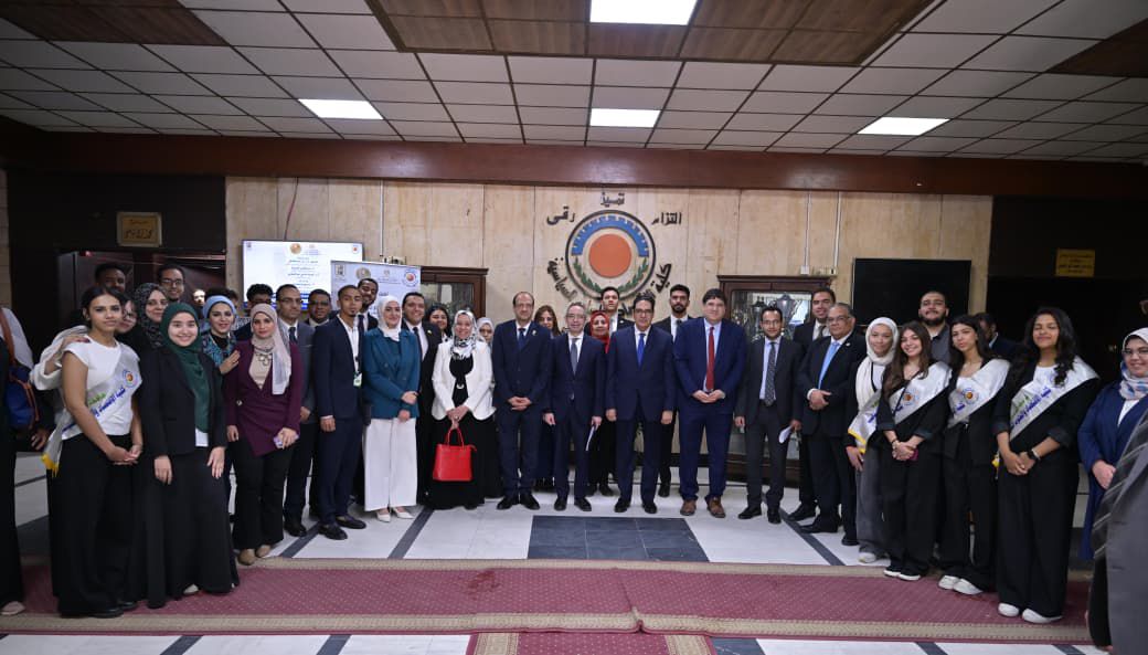 رئيس جامعة القاهرة يفتتح أسبوع نماذج محاكاة المنظمات الدولية