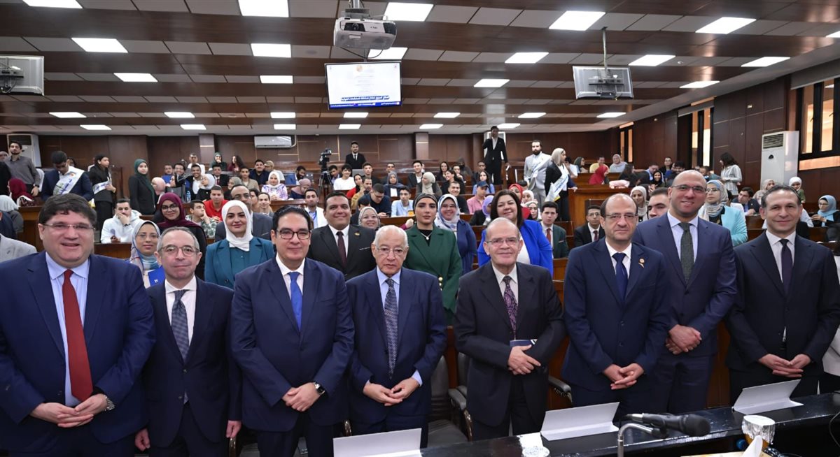 رئيس جامعة القاهرة يفتتح أسبوع نماذج محاكاة المنظمات الدولية