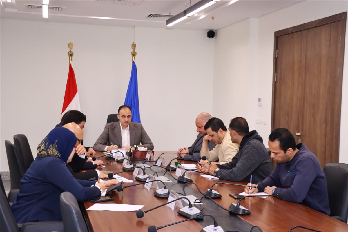 نائب المحافظ يعقد اجتماعا موسعا لمناقشة الترتيبات النهائية لتشغيل مشروع الطفطف الكهربائي والطفطف الكبير