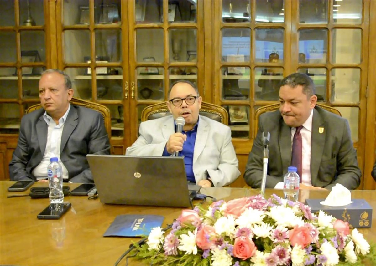 بيطري القاهرة تختتم تدريبًا مكثفًا حول التثبيط المناعي وطرق الوقاية في الدواجن