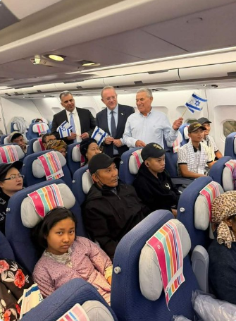 أوفير سوفر يتسقبل الهنود لتوطينهم، فيتو