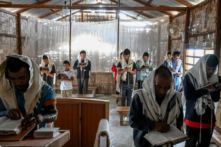 إسرائيل توطن طائفة بني مانشية الهندية في فلسطين، فيتو