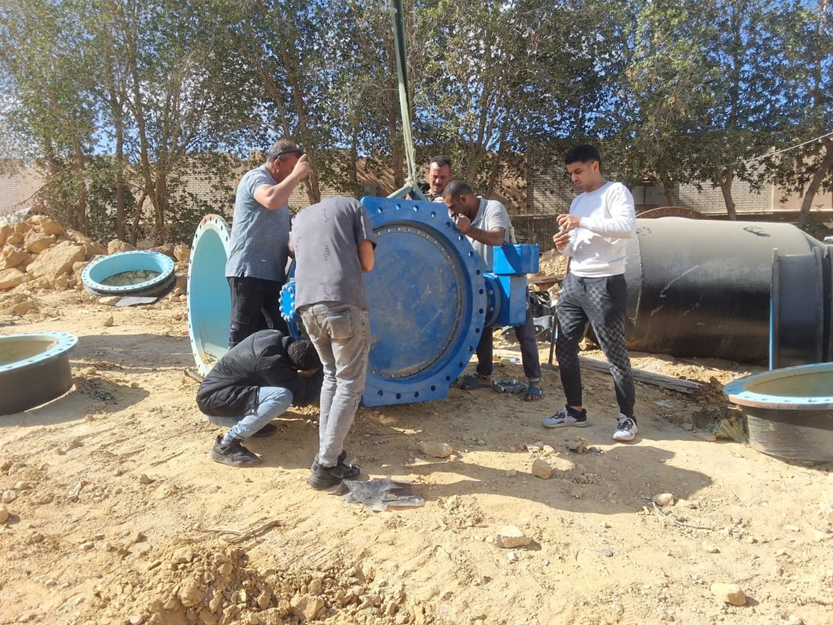 أعمال ربط المرحلة الثالثة بمحطة العزب مع الشبكة
