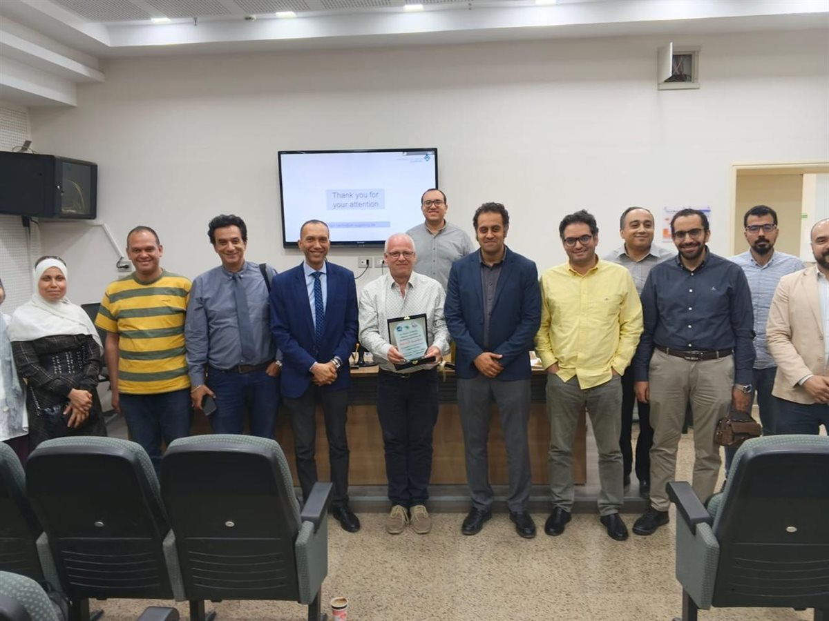 قمة طبية دولية بجامعة عين شمس تستضيف البروفيسور الألماني أنسجار بيرليس
