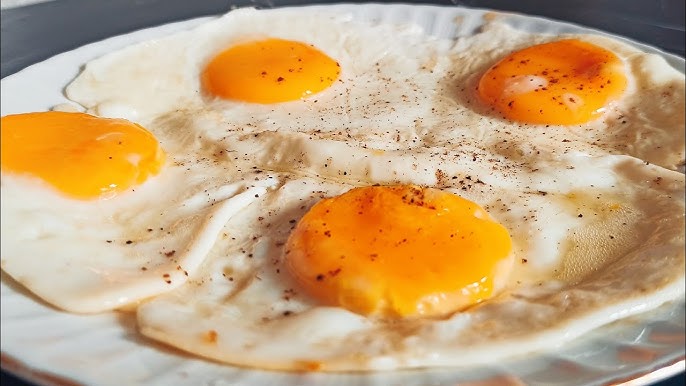 طريقة عمل البيض العيون