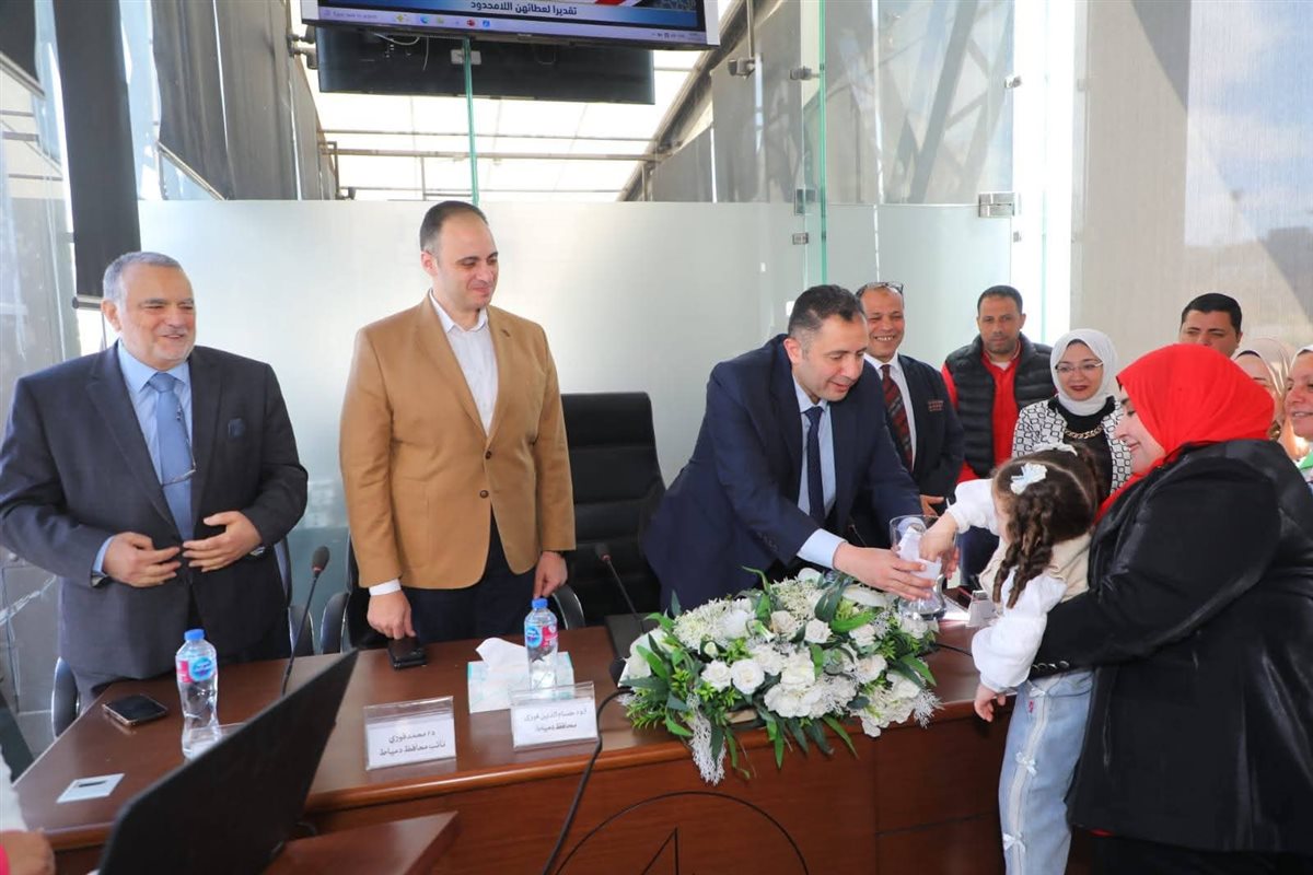 قرعة رحلات العمرة للأمهات المثاليات بدمياط