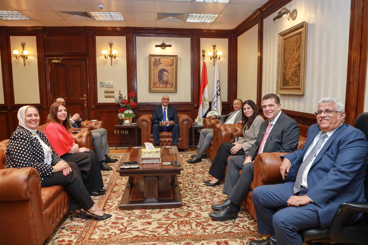 توقيع عقد تمويل بـ300 مليون جنيه بين