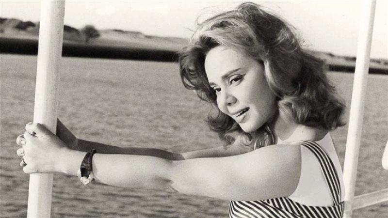 ماجدة فى فيلم شاطئ الاسرار