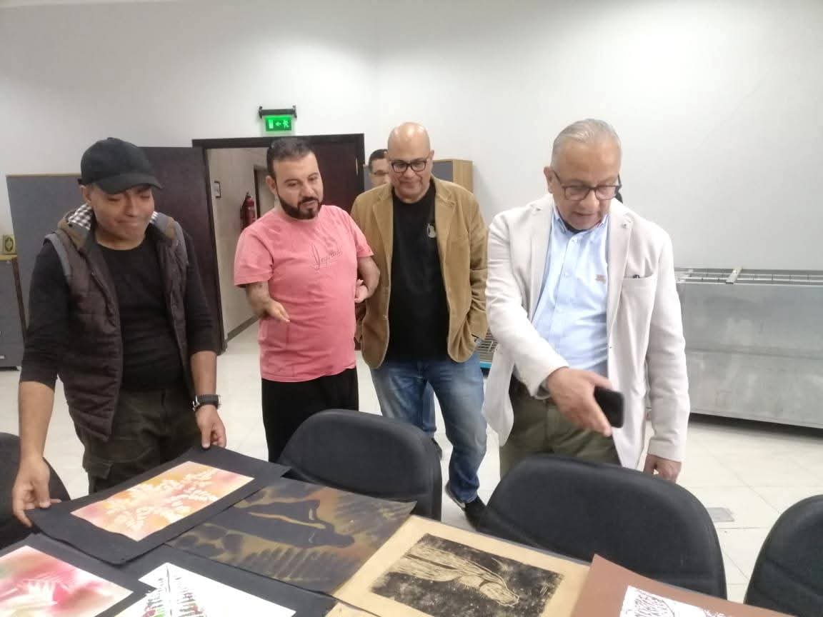 مجمع 15 مايو للفنون، فيتو