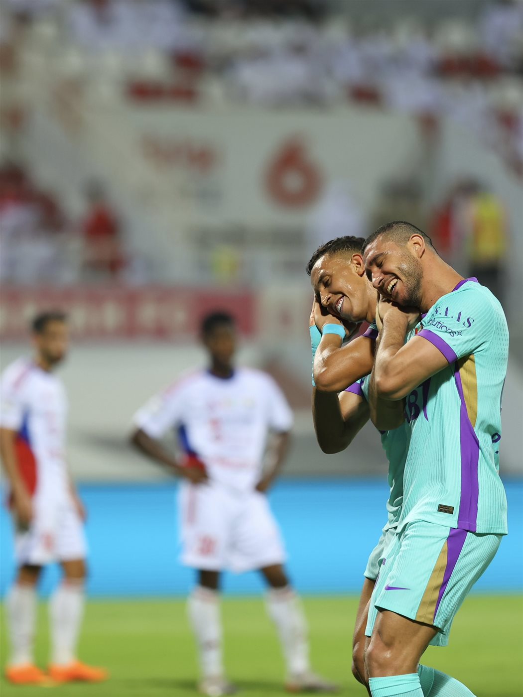 رامي ربيعة يقود العين للتتويج بالدوري الإماراتي بخماسية في شباك الشارقة