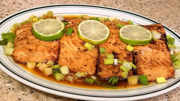 طريقة عمل السالمون بصوص الليمون&nbsp;