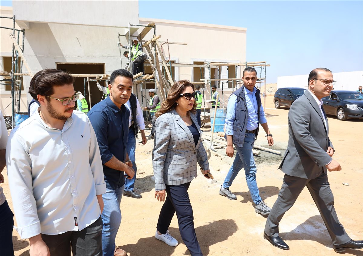 وزيرة التنمية المحلية تتفقد مشروع وحدة احتجاز المضبوطات