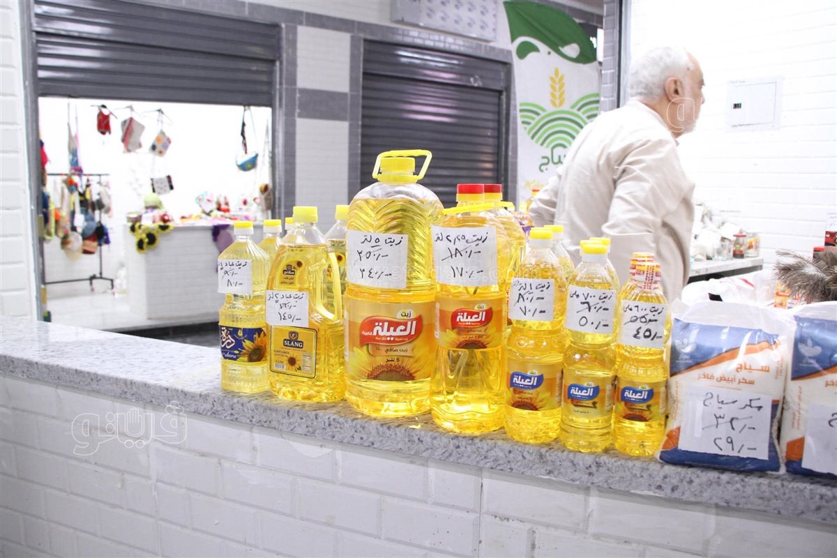 وزير التموين ومحافظ القاهرة يتفقدان معرض أهلا بالعيد بحدائق القبة
