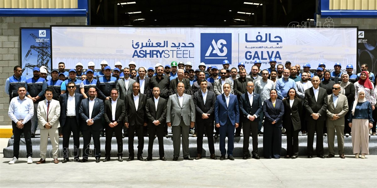 جولة موسعة لمدبولي داخل مصنع جالفا بأكتوبر لمتابعة مراحل تصنيع الأعمدة والأبراج الحديدية