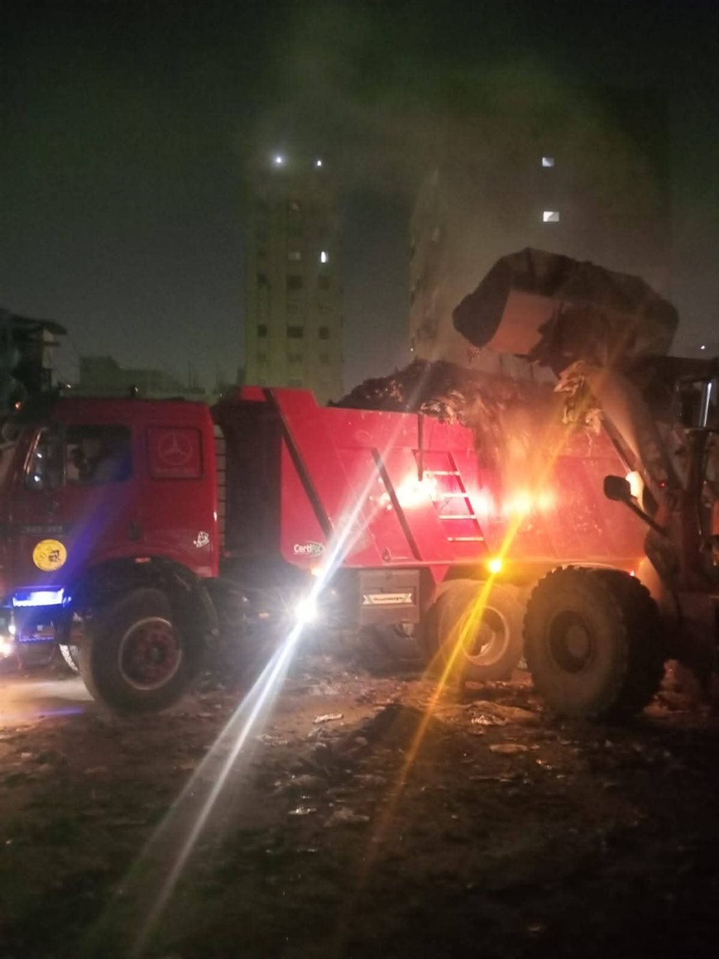 رفع 650 طن مخلفات من “أرض الرخام” بالمنيرة الغربية، فيتو