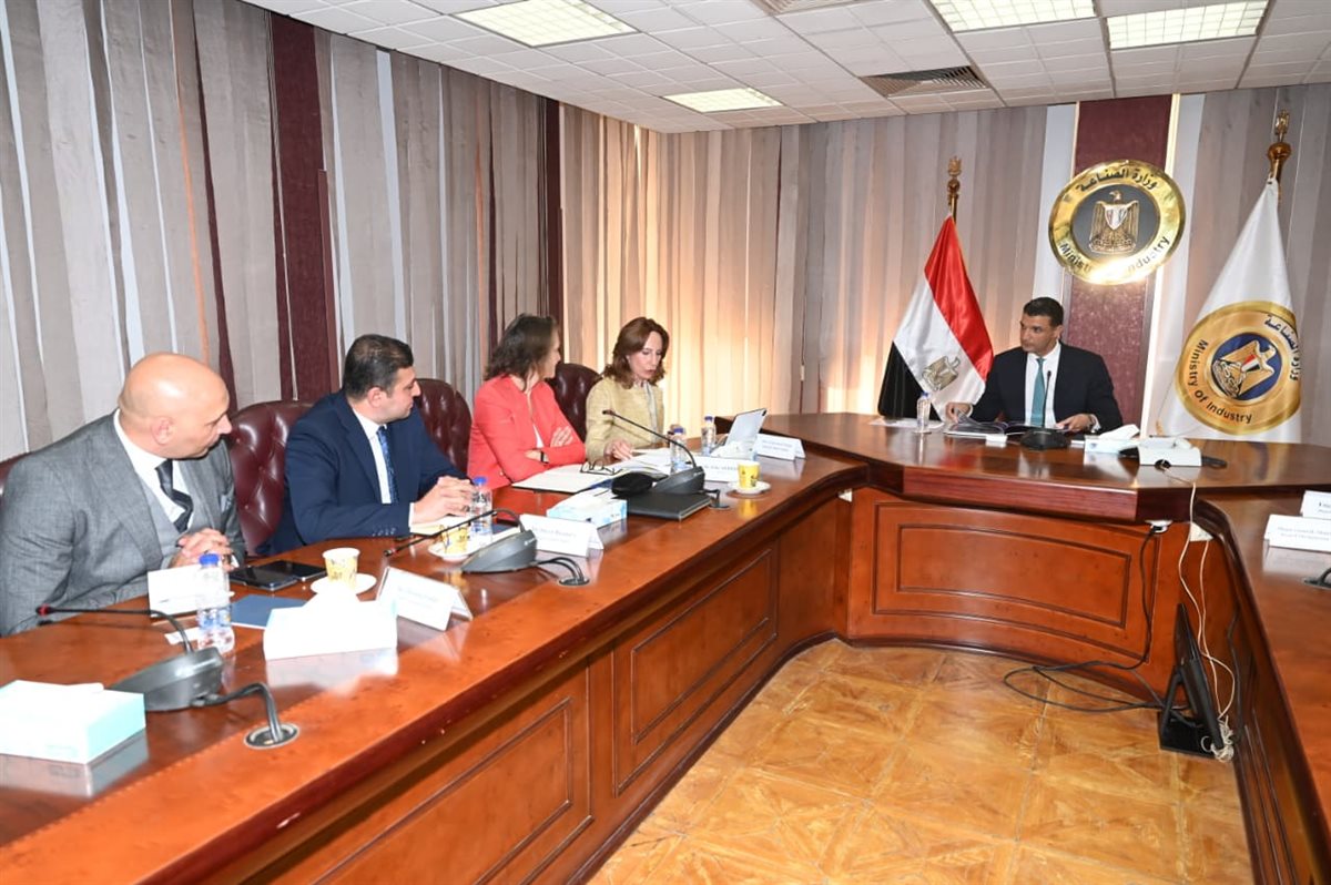 لقاء وزير الصناعة مع وفد مجموعة شركات غوروك التركية Gürok Group